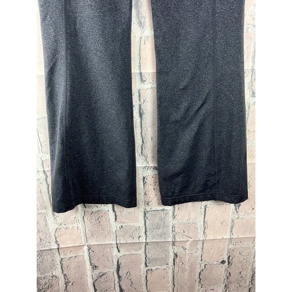 Lululemon Yoga Bellbottom Sweatpants Gray Size 8 Older Style - Picture 7 of 8